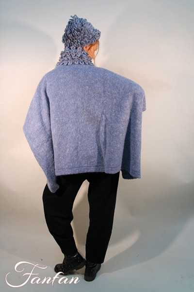 Kontessa Hat loop knitting denim