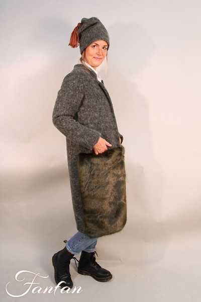 Kontessa Green coat wool and fake Mohair fur