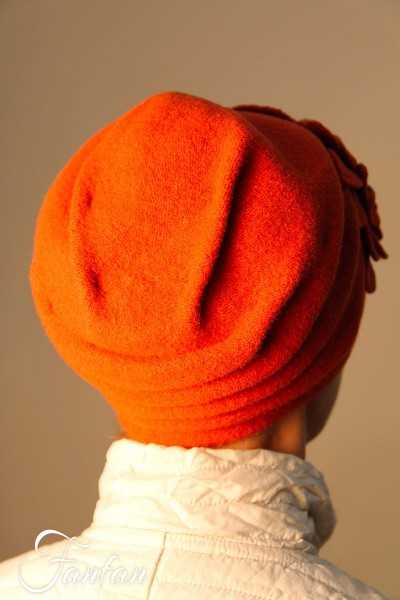 Willi Chapeau Zikana rouge fleurs et perles