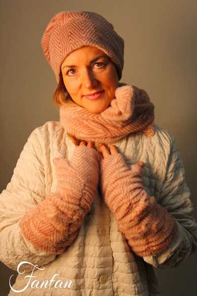 Kontessa Schal mit rosa Chevronmuster Lolita 371