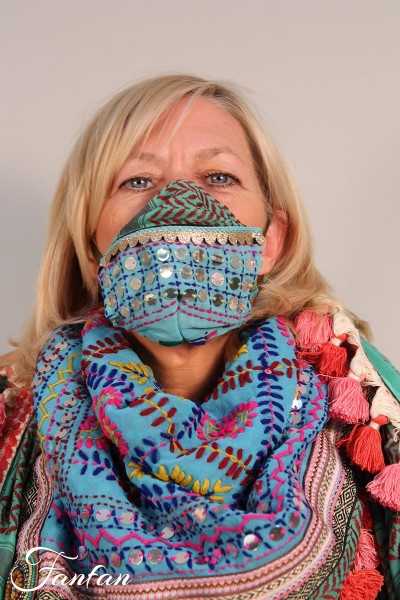 Izuskan Handgestickte Maske Smaragd
