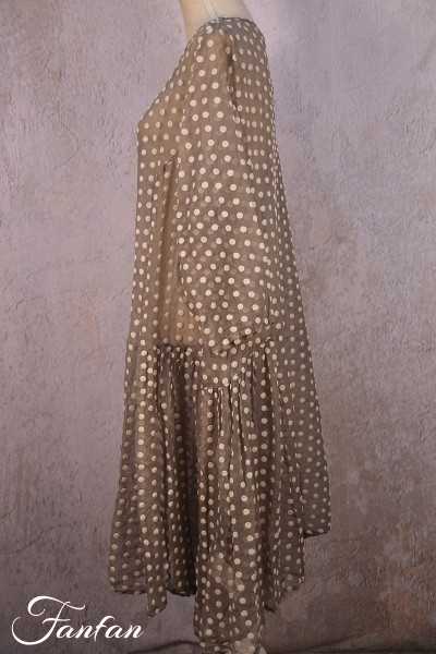 Privatsachen Dress Tragweil in silk with dots Esel