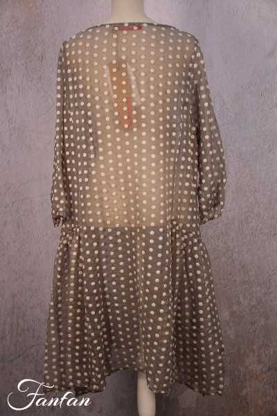 Privatsachen Dress Tragweil in silk with dots Esel