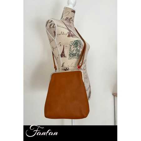 Volker Lang Handtasche mit Clic Clac-Verschluss aus Leder LOLA Nappa Tawny