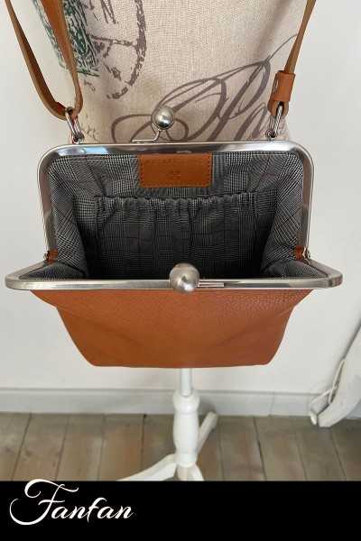Volker Lang Sac à main à fermoir Clic Clac en cuir LOLA Nappa Tawny