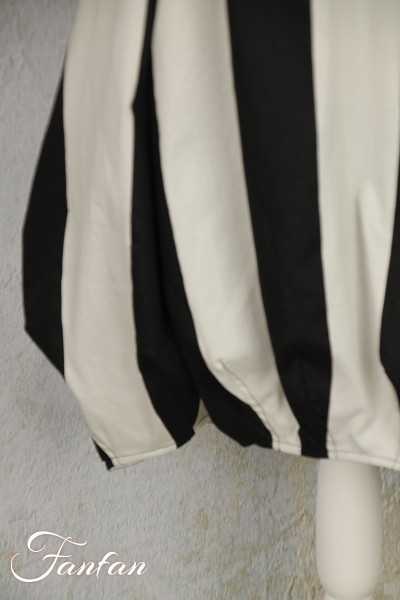 Urban by Alembika Robe UD352 Stripes Noir et Blanc