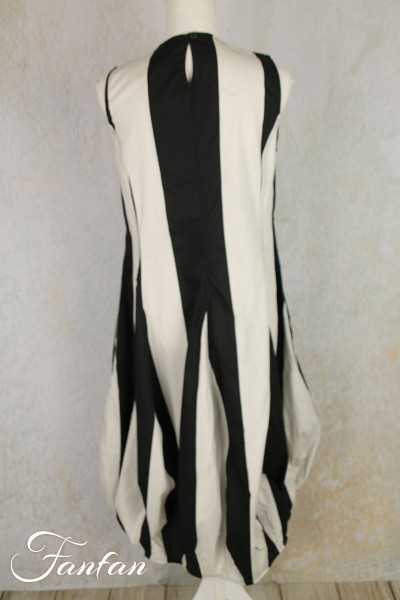 Urban by Alembika Robe UD352 Stripes Noir et Blanc