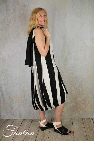 Urban by Alembika Robe UD352 Stripes Noir et Blanc