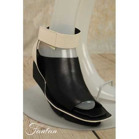 Trippen Sansale à talon bicolore Dual black and white 4