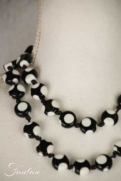 Sobral Sautoir Obsession dots noir et blanc résine