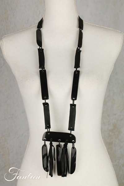 Fanny Fouks Collier sautoir cuir et détails noirs