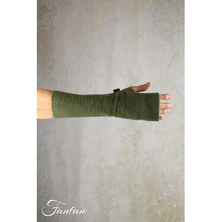 Elemente Clemente Lizzi manchettes en laine khaki