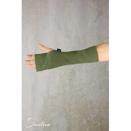 Elemente Clemente Lizzi manchettes en laine khaki