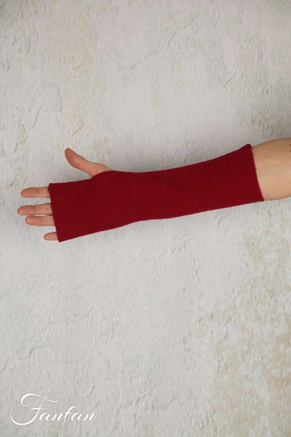 Elemente Clemente Lizzi manchettes en laine rouge