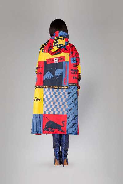 Oracle Red Bull Racing “Box Box” Rain Poncho – Rainkiss, waterproof poncho made from recycled polyester