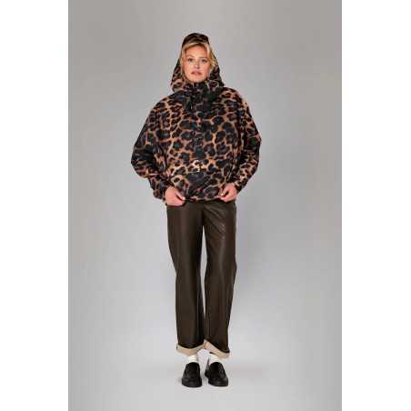 Anorak Dark Leopard – Rainkiss, anorak imperméable à motif léopard en polyester recyclé