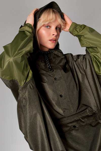 Herringbone Anorak – Rainkiss, waterproof green and black chevron anorak made from recycled polyester