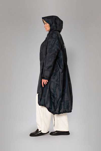 Back to Black Rain Coat – Rainkiss, black waterproof raincoat made from recycled polyester