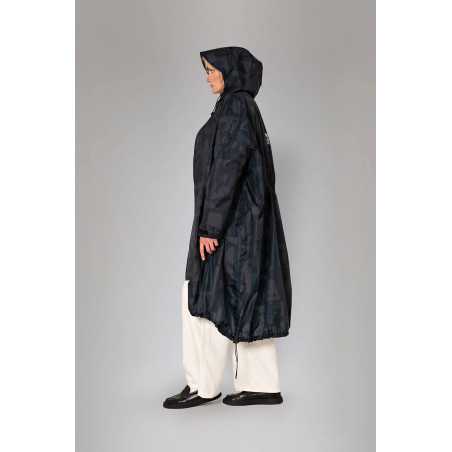 Manteau de pluie Back to Black – Rainkiss, manteau imperméable noir en polyester recyclé