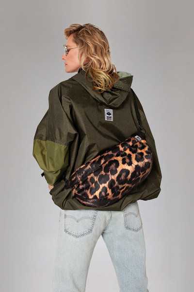 RAINKISS – sac bandoulière imperméable, compact et élégant.