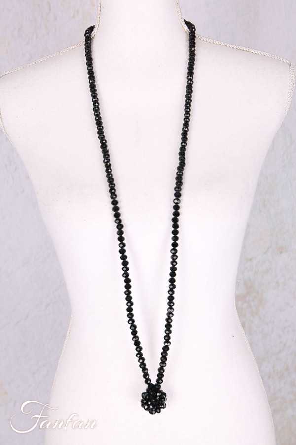 PLÜ-Plus la vie Collier long perles noires Across marble 1530