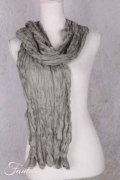 Privatsachen Foulard Crash en soie plissée Salbei