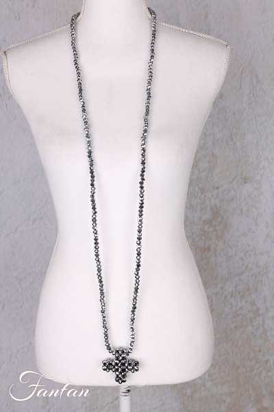 PLÜ-Plus la Vie Collier long perles grises avec Plus