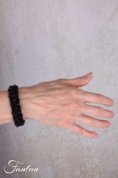 PLÜ-Plus la vie Bracelet LUX Brac 1624 perles noires PM